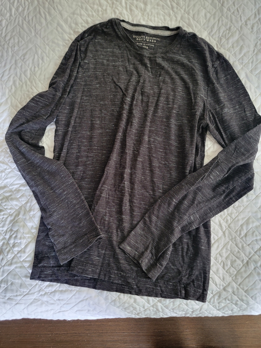 Banana Republic Heathered Charcoal Soft Wash Long Sleeve Tee